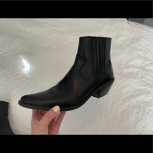 WESTERN STYLE ANKLE BOOTS
